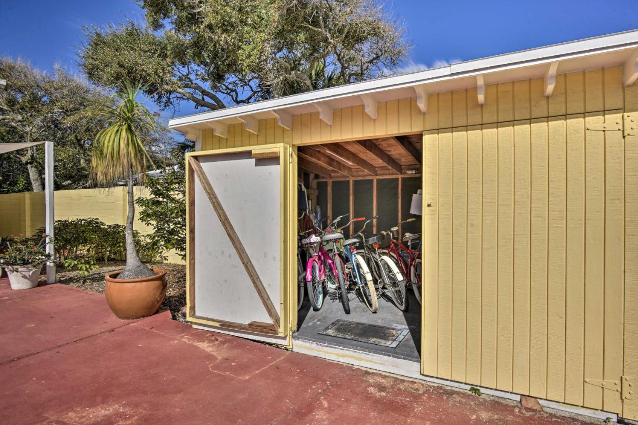 Sunny Cocoa Beach Escape With Bikes, Walk To Beach Bagian luar foto